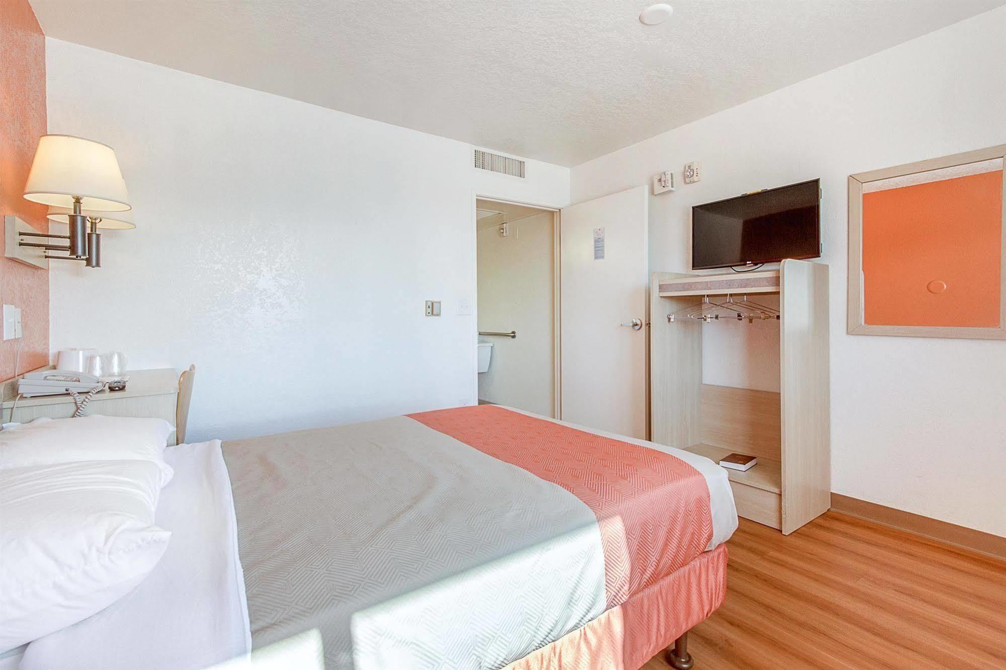 Motel 6-Phoenix, Az - North Bell Road Exteriör bild