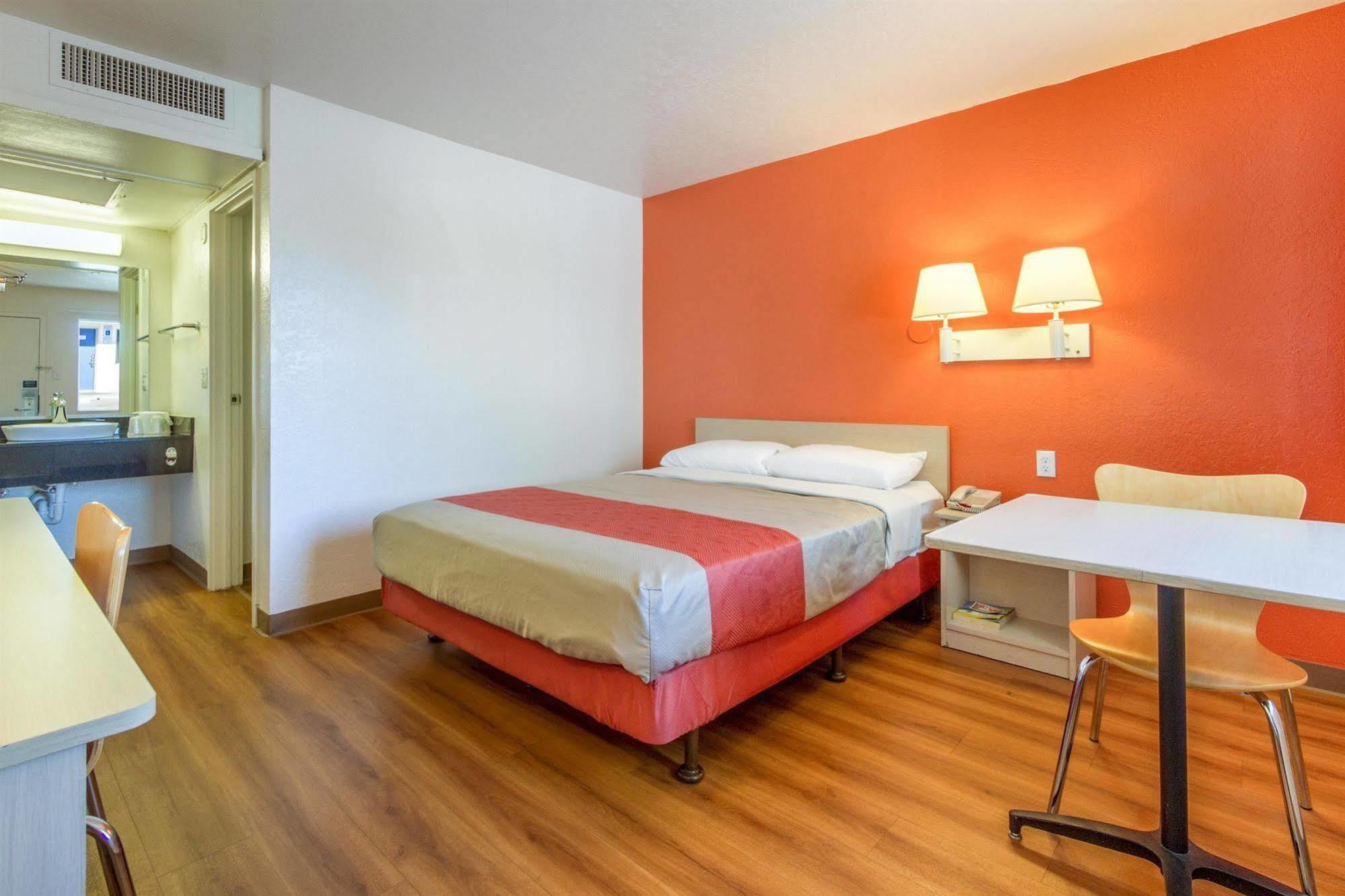 Motel 6-Phoenix, Az - North Bell Road Exteriör bild